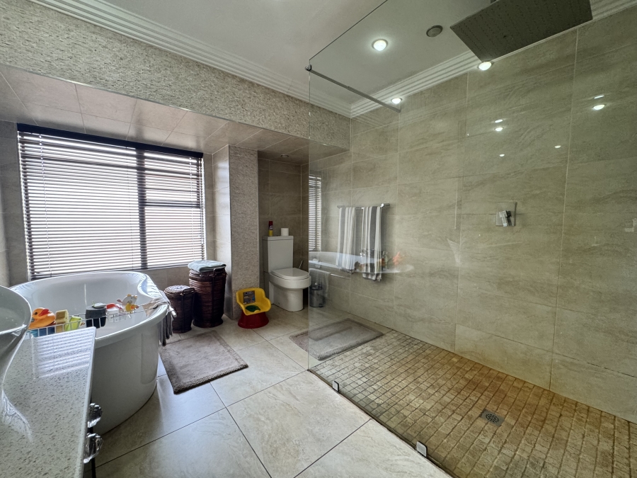 4 Bedroom Property for Sale in Wilkoppies North West